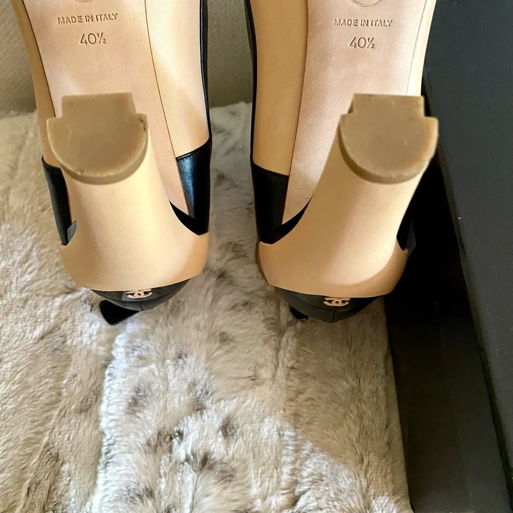 ❌❌SOLD❌❌ CHANEL Ankle Boots - Picture 8 of 8